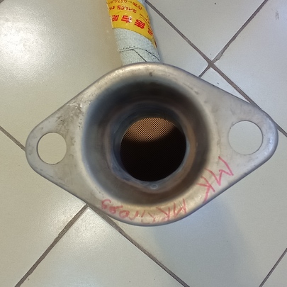 Труба передняя выхлопная в сборе с катализатором MK. MK KROSS