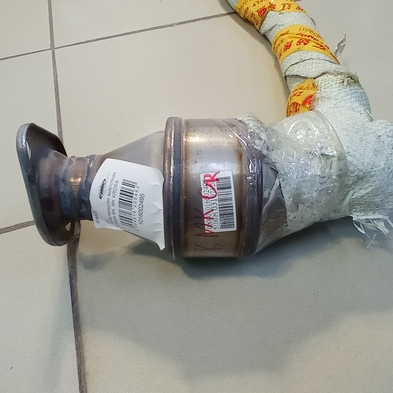 Труба передняя выхлопная в сборе с катализатором MK. MK KROSS