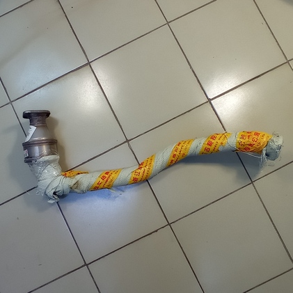 Труба передняя выхлопная в сборе с катализатором MK. MK KROSS