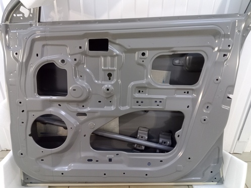 Дверь передняя правая Atlas