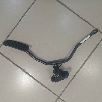 ПЕДАЛЬ АКСЕЛЕРАТОРА Emgrand EC7 (102161700710190182581, КИТАЙ)