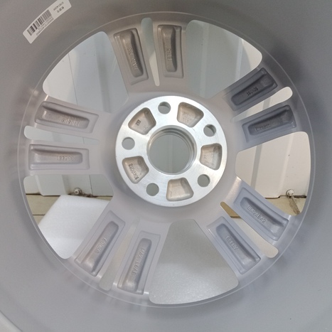 Диск литой колесный R17 Geely Atlas